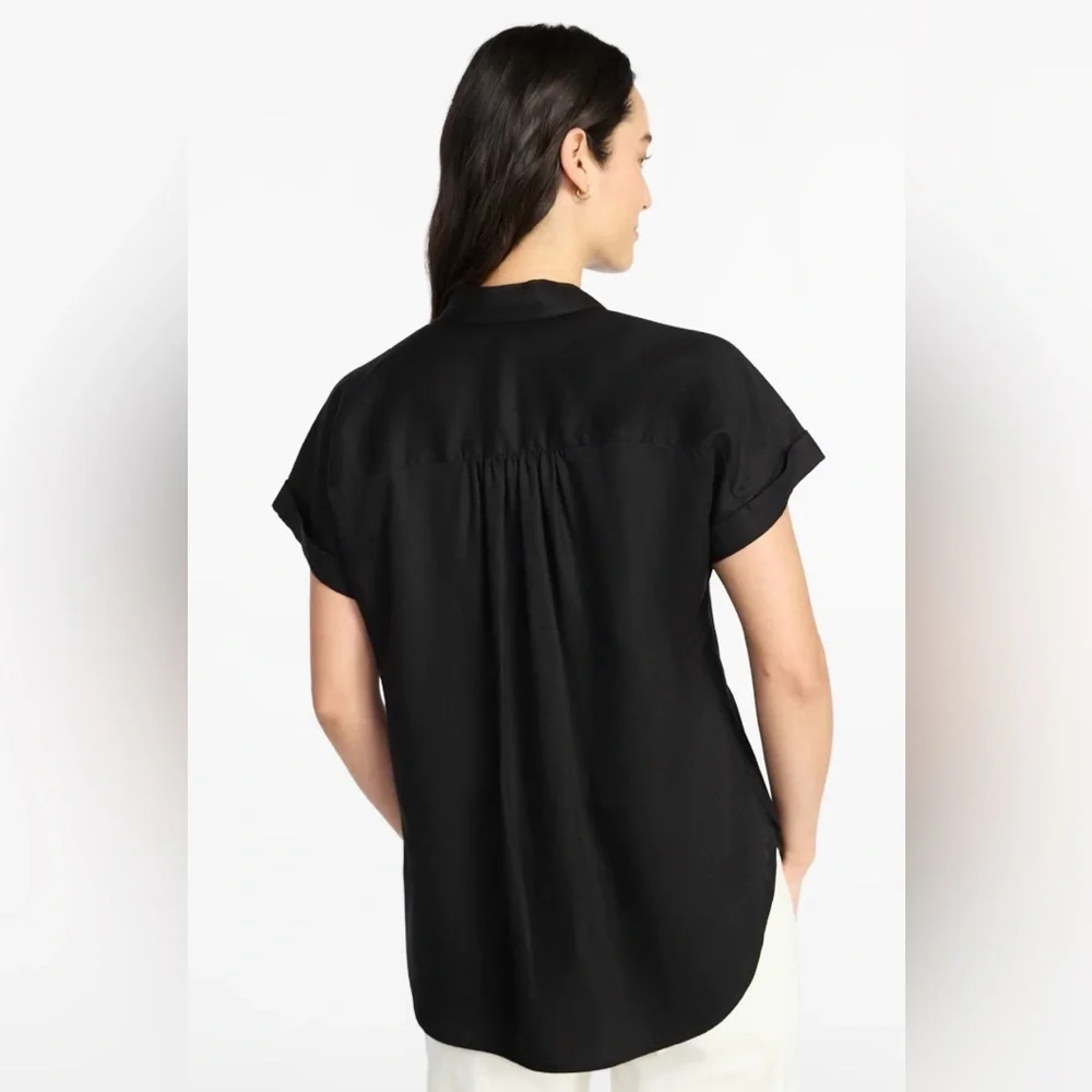 NWT Time and Tru Black Short-Sleeve Button-Down Top - Picture 5 of 8